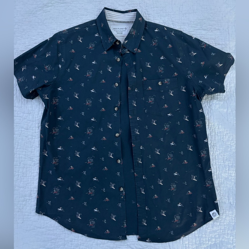 Free Planet Navy Button-Down Polo Shirt – Size Medium, Perfect Condition